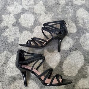 Crown Vintage Patent Leather Elastic Strap Shoes - 4" Heel - Size 10M